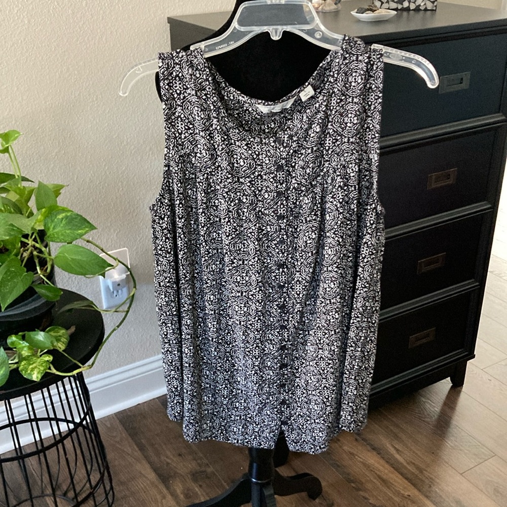 Shirt - Picture 2 of 5
